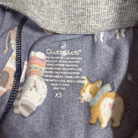 Two set bundle Cuddl Duds Cozy Henley Pajama Top & Jogger Set - Picture 7 of 7